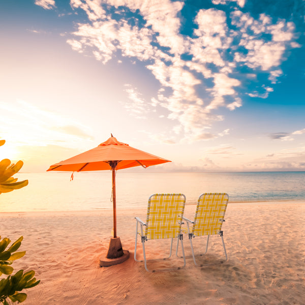 2pcs Yellow And White Striped Beach Chairs
